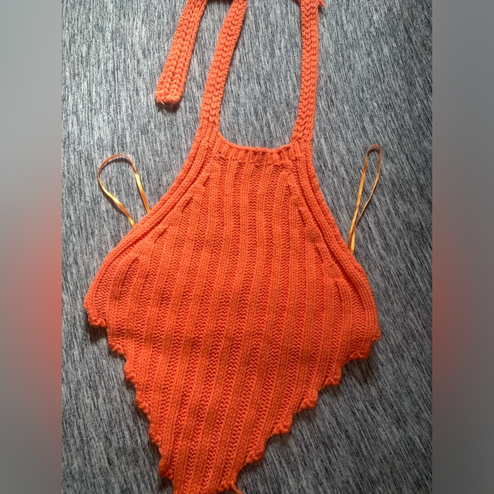 Fashion nova Orange crop top